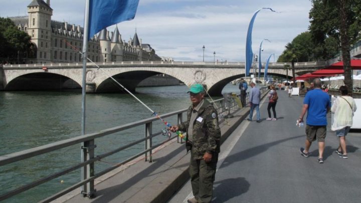 Le pêcheur de Paris plage