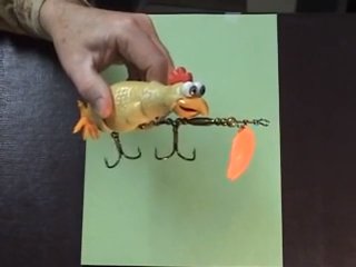 Funky chicken lure